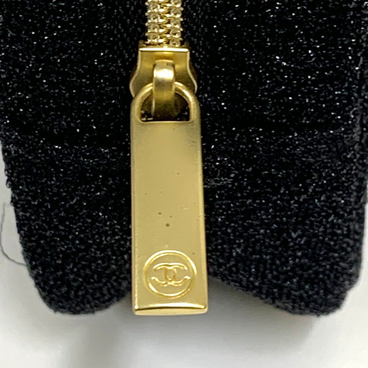 CHANEL BEAUTE】シャネル/ ブラックラメポーチ ノベルティ - メルカリ