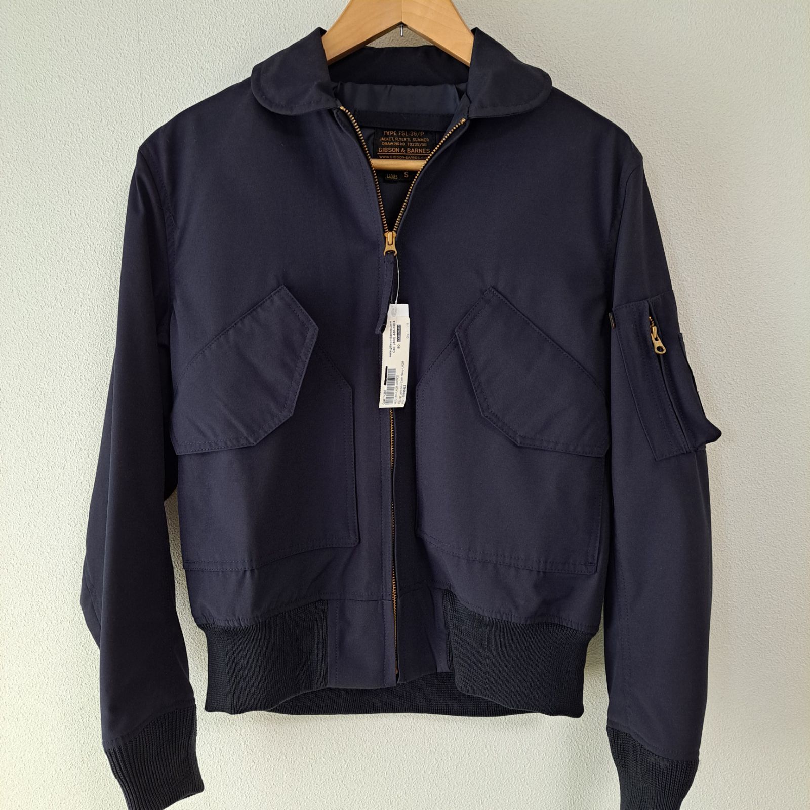輸入品レア GIBSON&BARNES FSL-36/P フライトジャケット レディス日本M～Lサイズ 未使用タグ付き 絶版モデル 現行品だと＄322の品