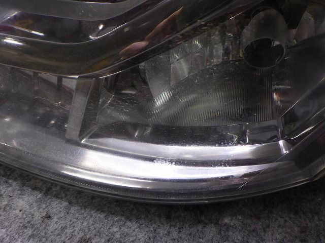 デリカD5 ヘッドライト 左右 HID CV 前期 100-87918 8301C536 バラスト デリカD5 ヘッドライト 左右 HID CV 前期 100-87918 8301C536 バラスト