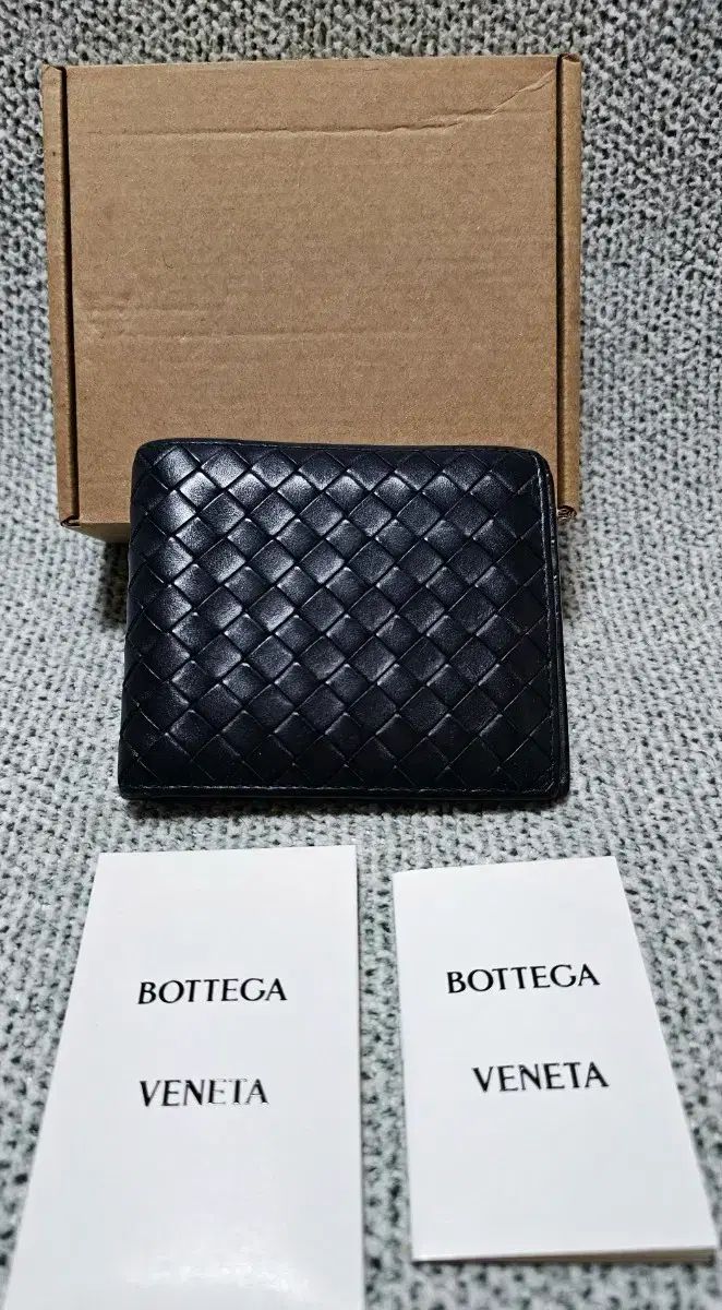 ONE SIZE 正規品 ボッテガ・ヴェネタ ブラック 二つ折り財布
