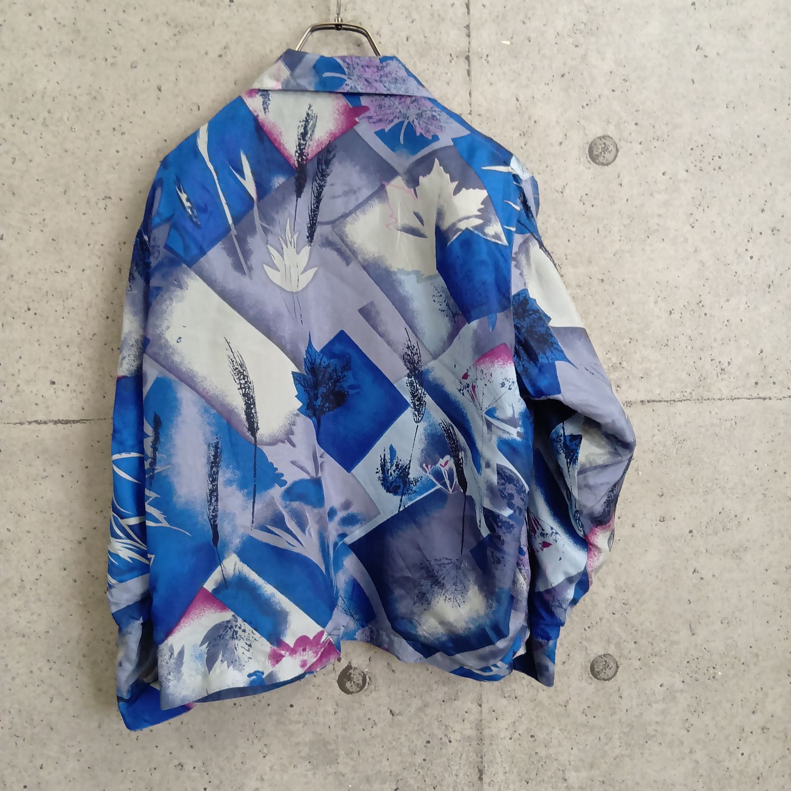 USED】US 古着 East West SILKS シルク100% 総柄ブルゾン M ブルー 