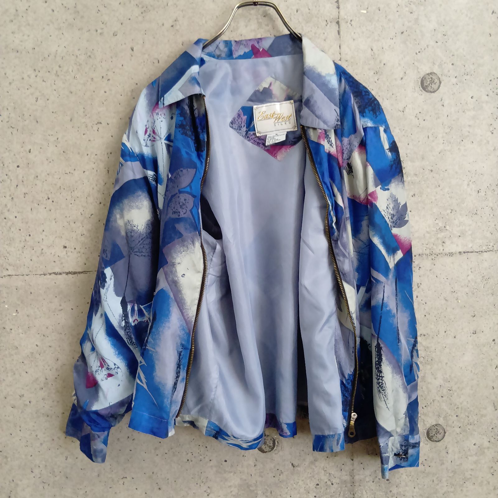 USED】US 古着 East West SILKS シルク100% 総柄ブルゾン M ブルー 