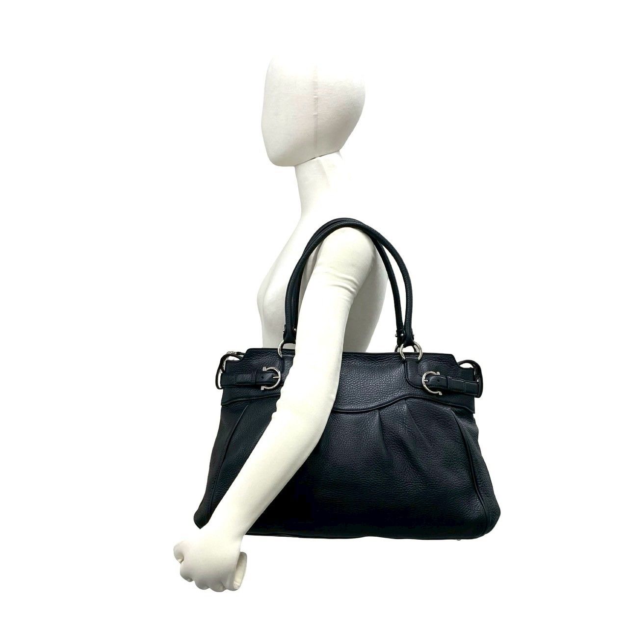 極 美品 袋付き Salvatore Ferragamo サルヴァトーレフェラガモ