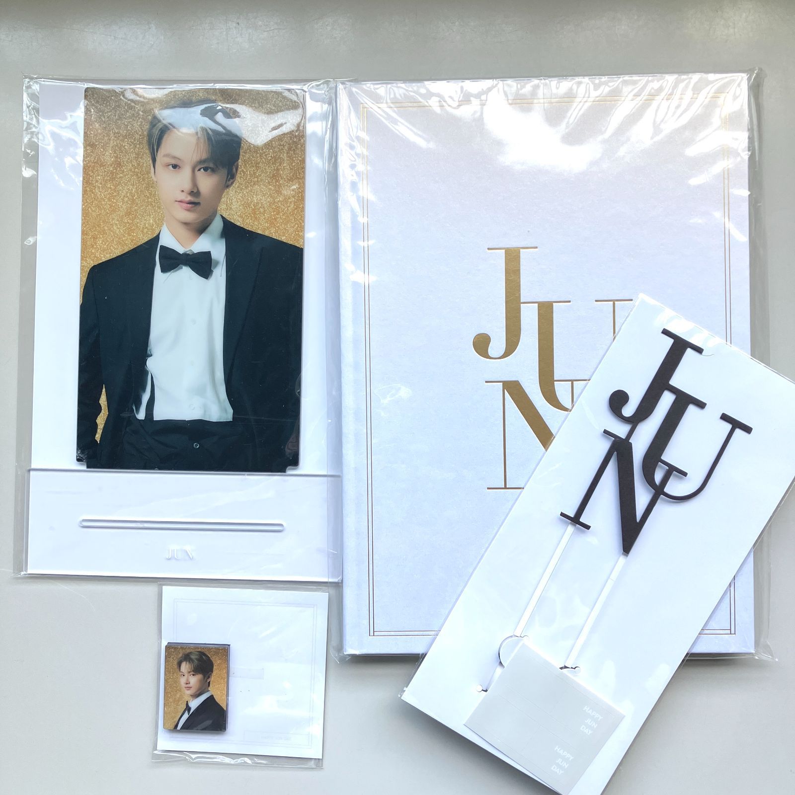 ■新品未開封■seventeen ジュン　バースデーパッケージ SEVENTEEN ジュン HAPPY JUN DAY BIRTHDAY PACKAGE 開封済み NL5110P