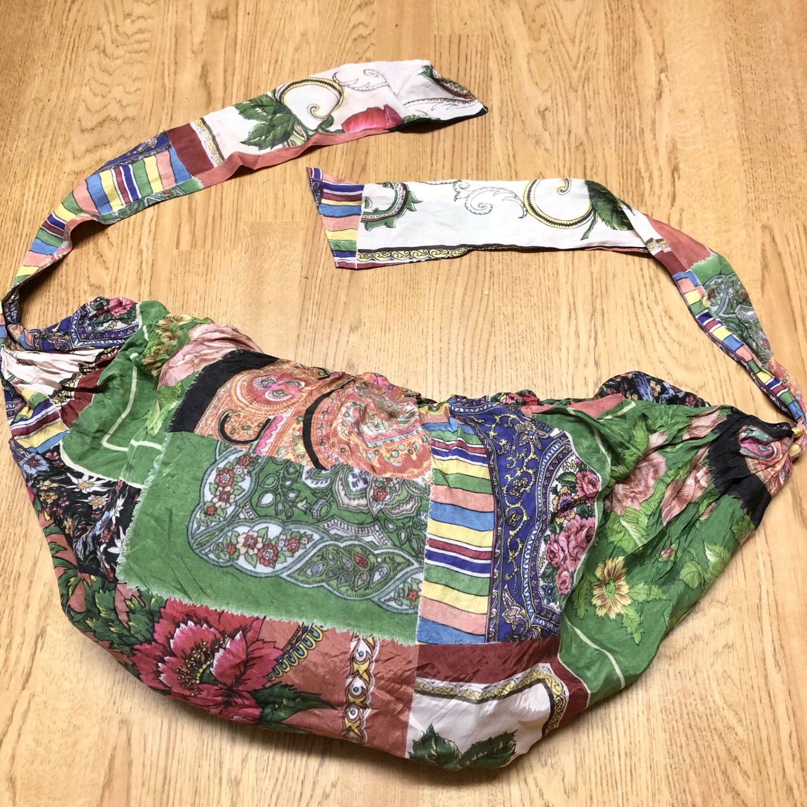 あちゃちゅむ ahcahcum 日本製 パッチワーク風 トートバッグ ワンショルダーバッグ かぼちゃバッグ 肩掛け 花柄 スカーフ 上質 キュプラ100%