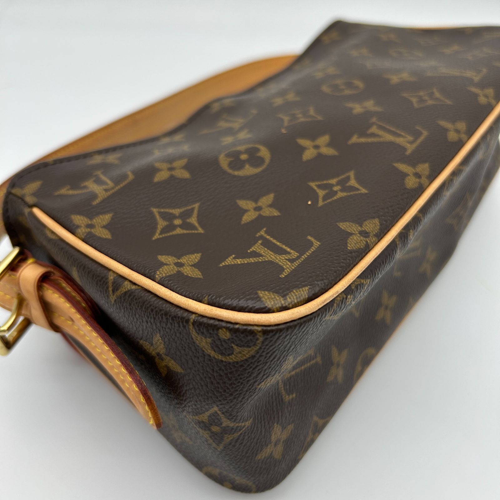 LOUIS VUITTON （ルイ・ヴィトン） ヴィバシテMM モノグラム