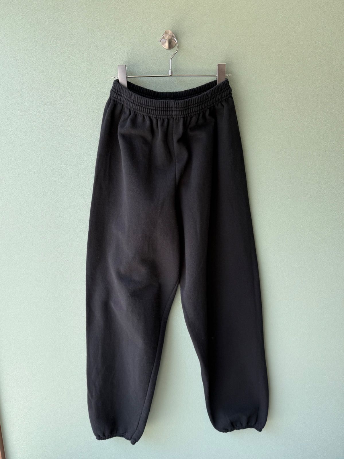 Hanes 90-00s Sweatpants