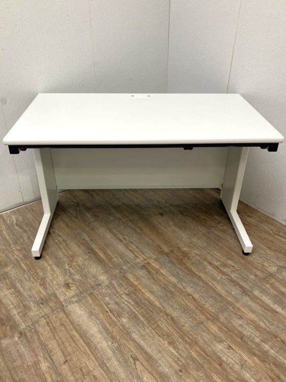 【中古品】プラス フラットラインシリーズ 1200平デスク ホワイト