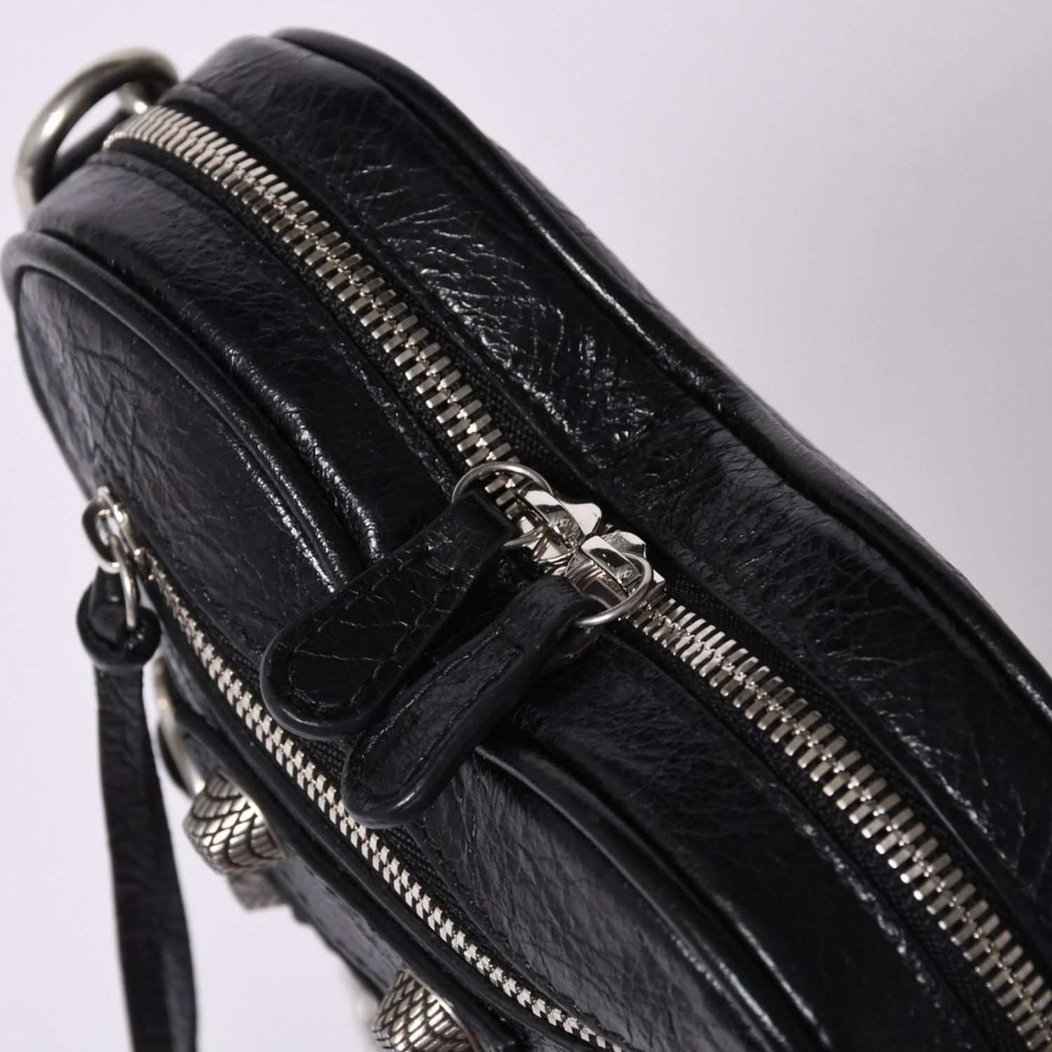 【中古】 BALENCIAGA バレンシアガ ルカゴール ハート ミニ チェーンバッグ ショルダーバッグ ライトブルー 25033305 SA BALENCIAGA（バレンシアガ） ショルダーバッグ LE CAGOLE SHO BAG XS