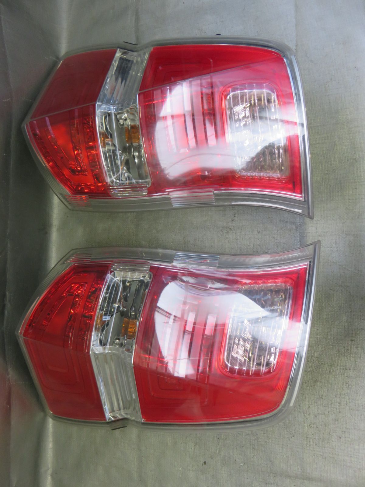 SB274/点灯OK ホンダ ステップワゴン RK1 RK2 RK5 RK6 純正 LED テール 