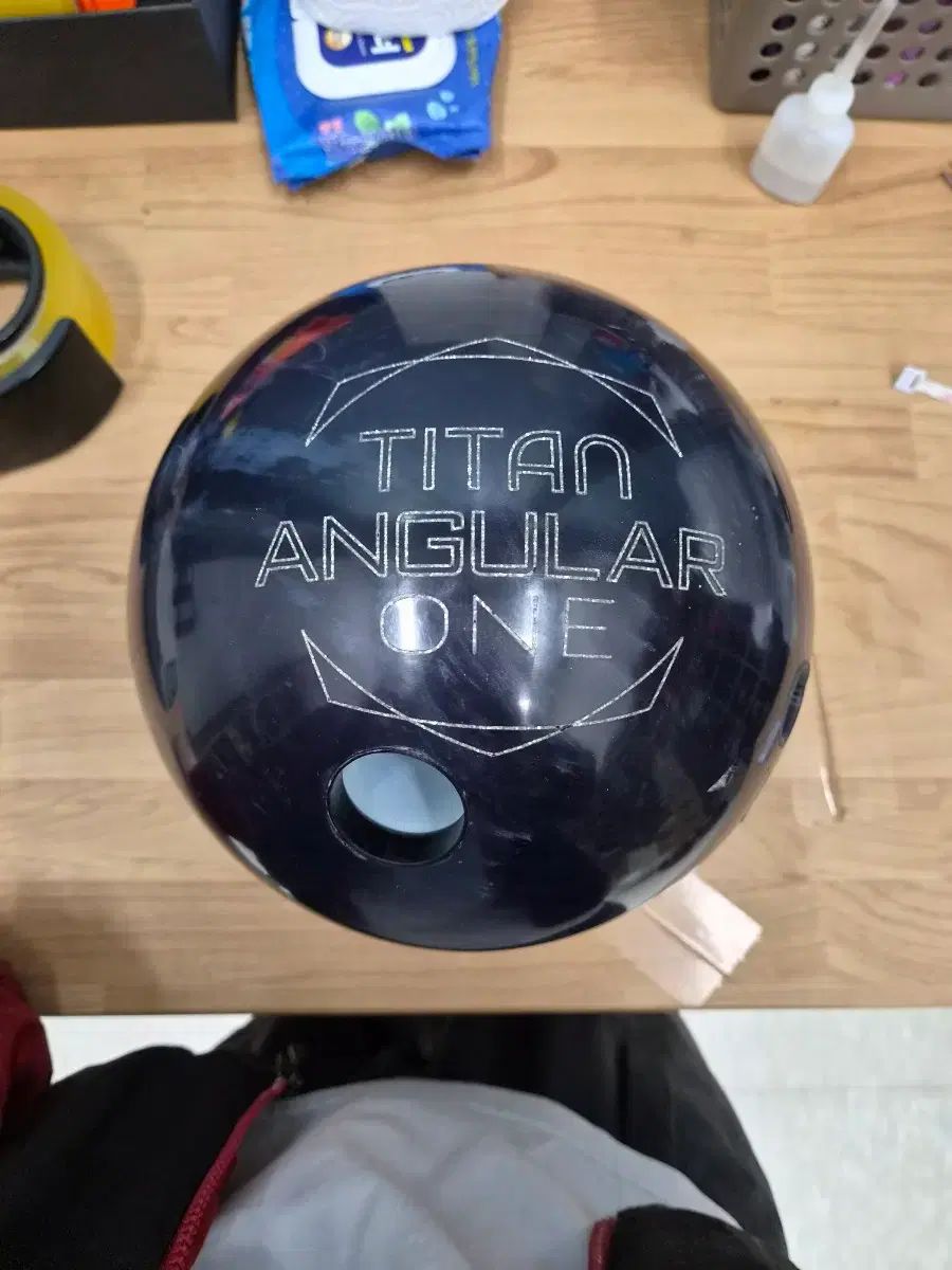 中古ボーリングボール 15p タイタン アングラーONE
