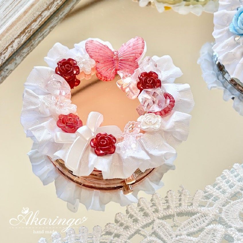 ハンドメイド リボンと蝶が舞う♡ フリル付きピンクゴールド コンパクトミラー 手鏡