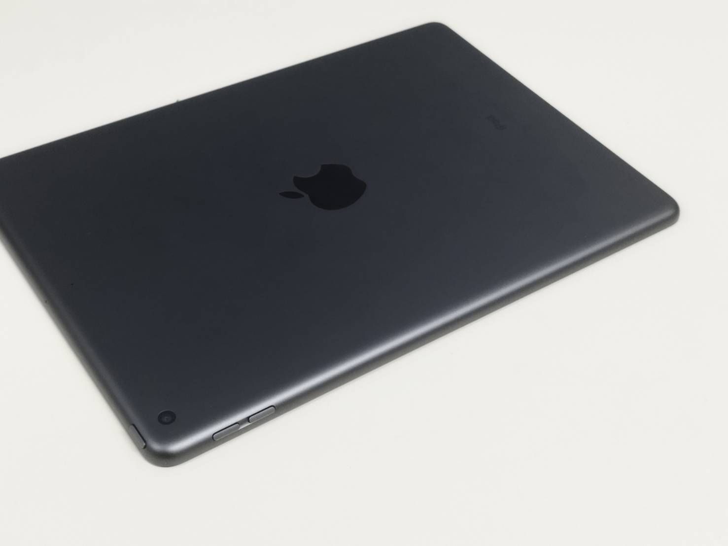 Wi-Fiモデル】iPad 第7世代/A2197/32GB/スペースグレイ〈MW742J/A