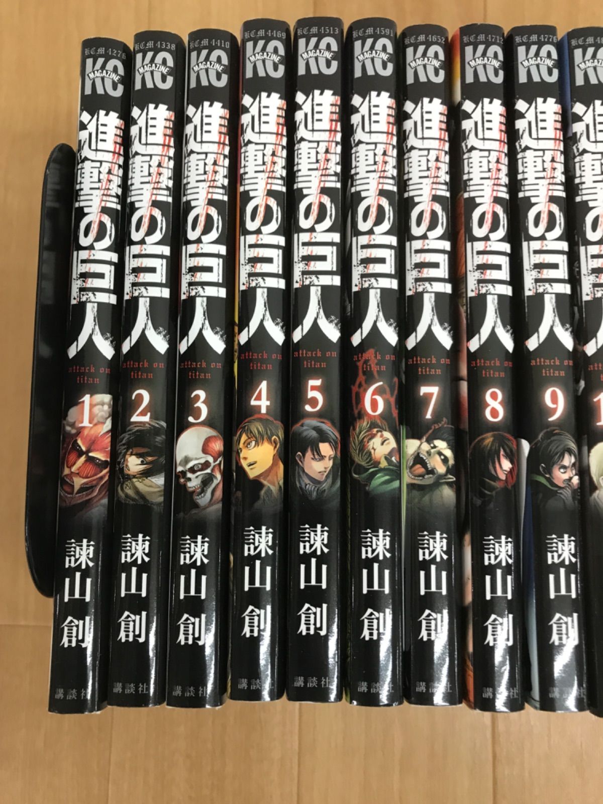 ☆①【未開封あり】進撃の巨人 1巻～34巻 コミック全巻セット＋関連本1