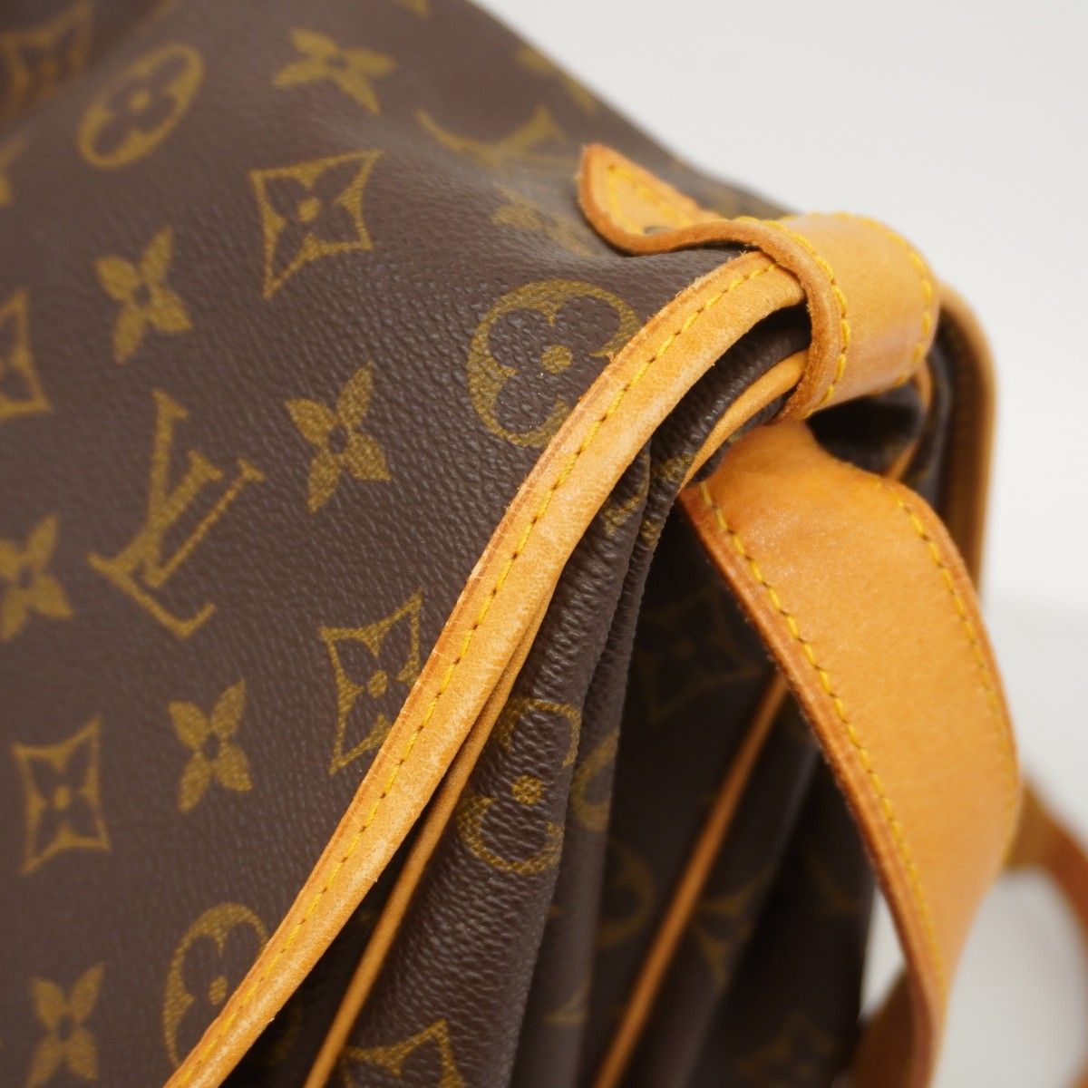 【中古】LOUIS VUITTON | ルイ・ヴィトン ソミュール35 モノグラム ショルダーバッグ M42254 ブラウン【尾張小牧店】 6eb1526】ルイヴィトン ショルダーバッグ モノグラム ソミュール35