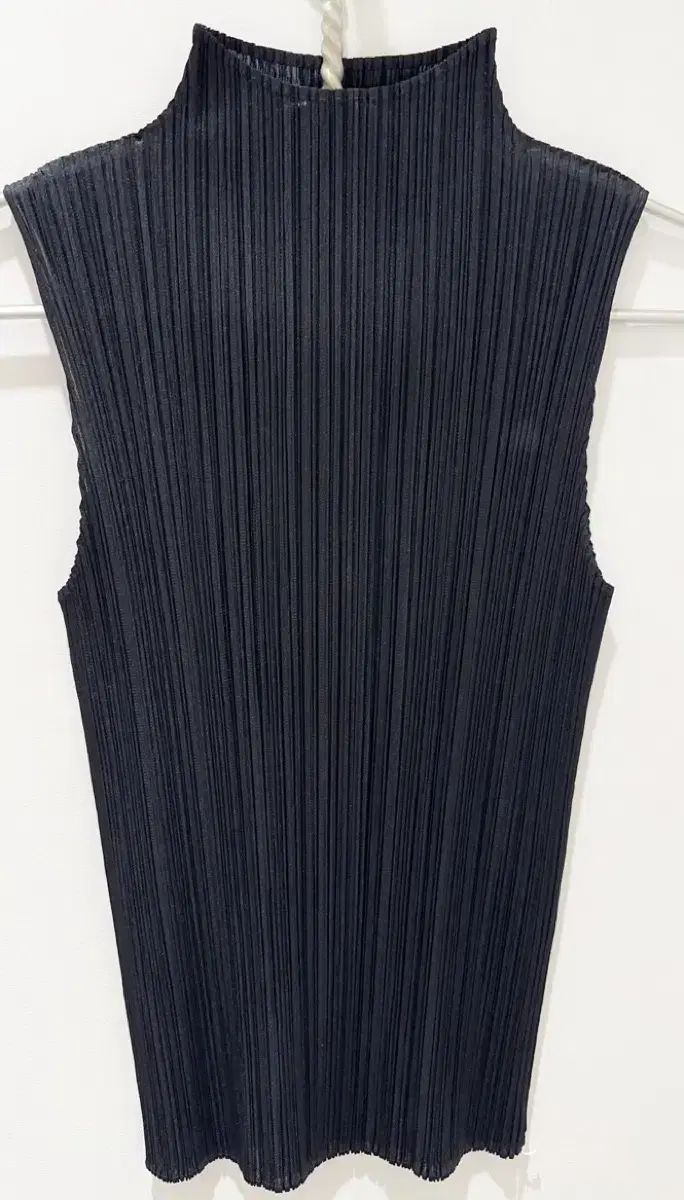 PLEATS PLEASE BASICS ハイネック ノースリーブ トップス JK102(新品)