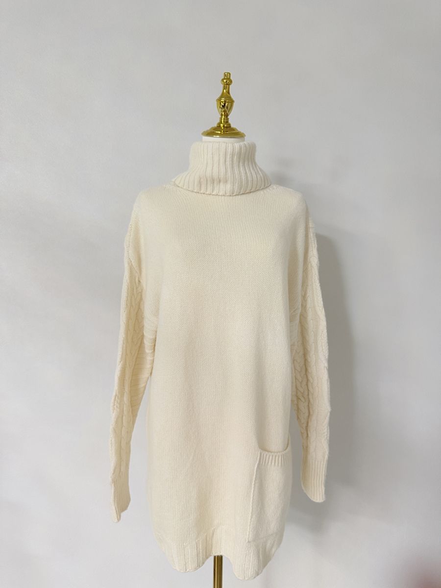【極美品】【参考価格86,400円）】FOXEY NEW YORK COLLECTION /フォクシーニューヨーク フリーサイズ ホワイト ロングスリーブ フィッシャーマン セーター ロゴ刺繍 暖か素材