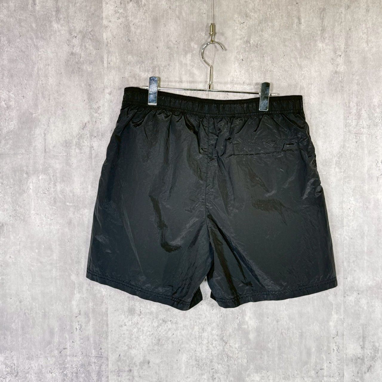 STONE ISLAND』ストーンアイランド（L）ナイロン ショートパンツ