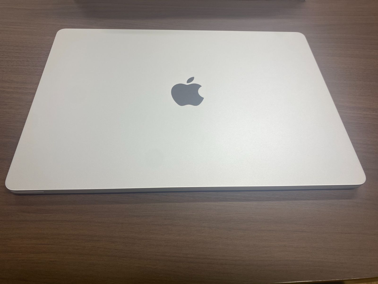 【新品同様美品・通電動作確認のみ】MacBook Air Liquid Retinaディスプレイ 15.3 MQKR3J/A [シルバー]