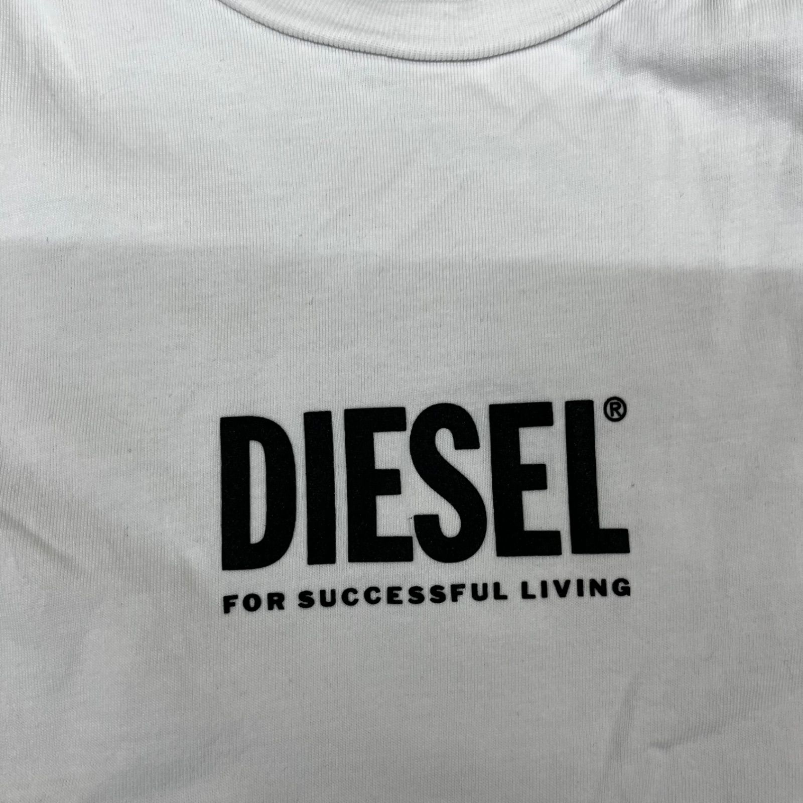 DIESEL ディーゼル Tシャツ ロゴワッペン 半袖 白 ホワイト 黒 