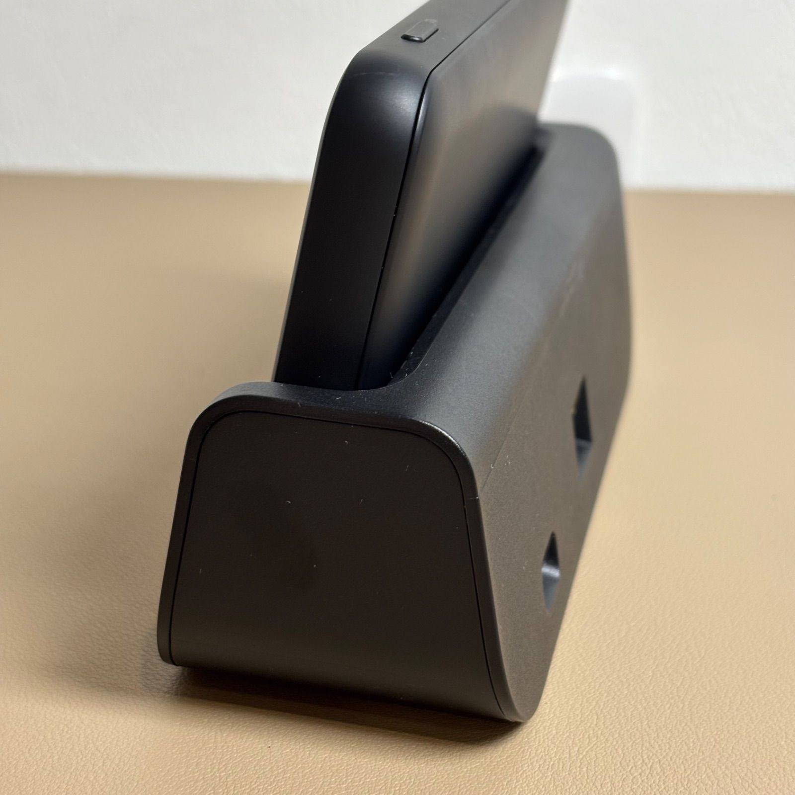 Speed Wi-Fi DOCK 5G 01 中古 ブラック - メルカリ