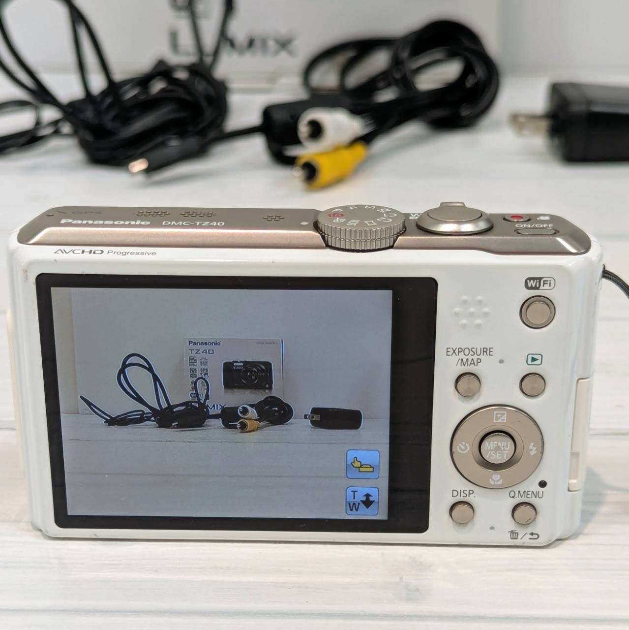 塩】Panasonic 20倍ズーム Wi-Fi NFC GPS機能 LUMIX DMC-TZ40
