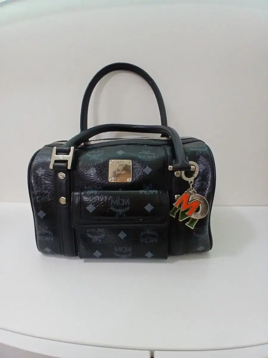 MCM ブラック ボストンバッグ ミニ トートバッグ