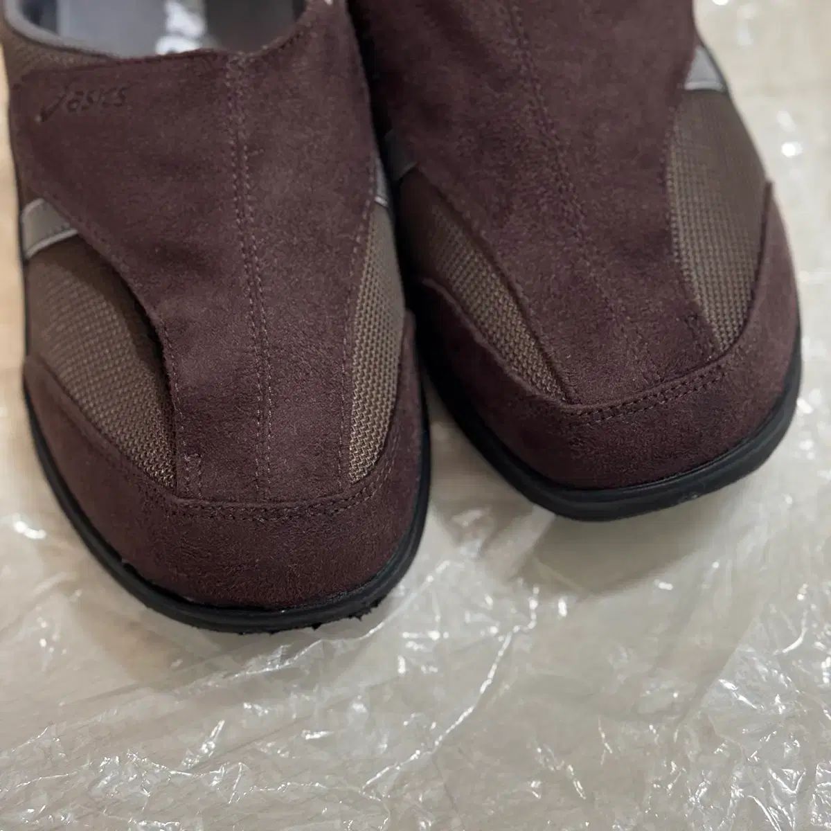 アシックス ライフウォーカー スニーカー コーヒー色 24.5cm