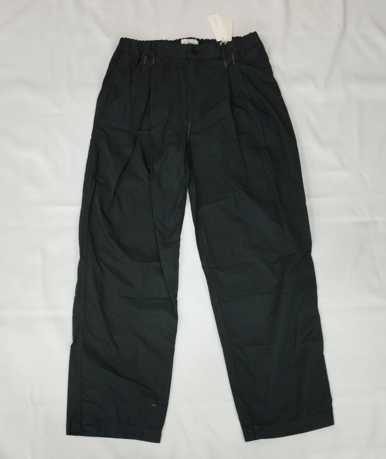 【D38034】STILL BY HAND スティルバイハンド ガーメントダイ 2タック ワイドテーパードパンツ 3 GREEN CHARCOAL
