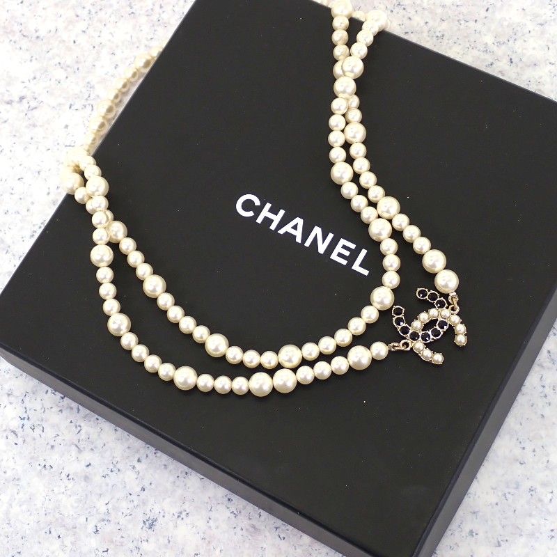 シャネル CHANEL CCパールロング ネックレス メタル フェイクパール ホワイト 白 ブラック 黒 ゴールド金具 レディース ペンダント 保存箱付属 上品 ココマーク【中古】【ABランク】