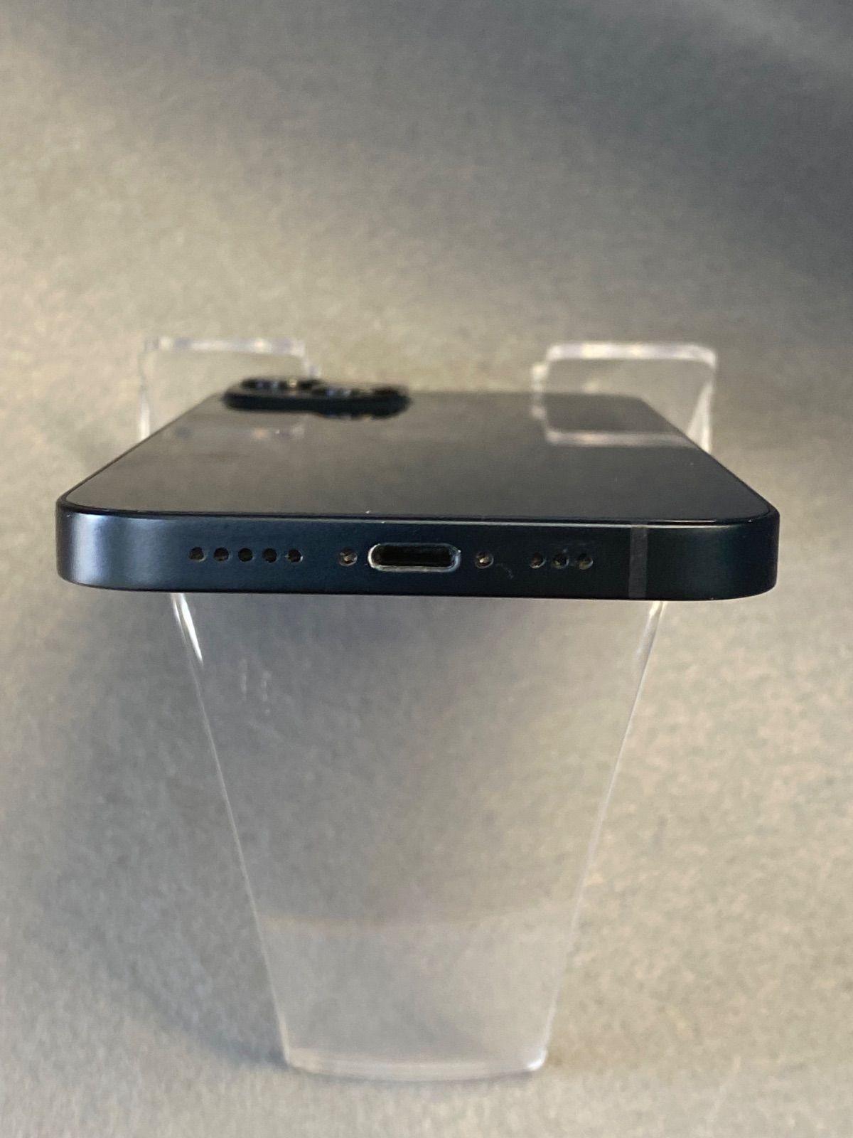 美品　Appleストア版　　SIMフリー　iPhone13　128GB ミッドナイト色