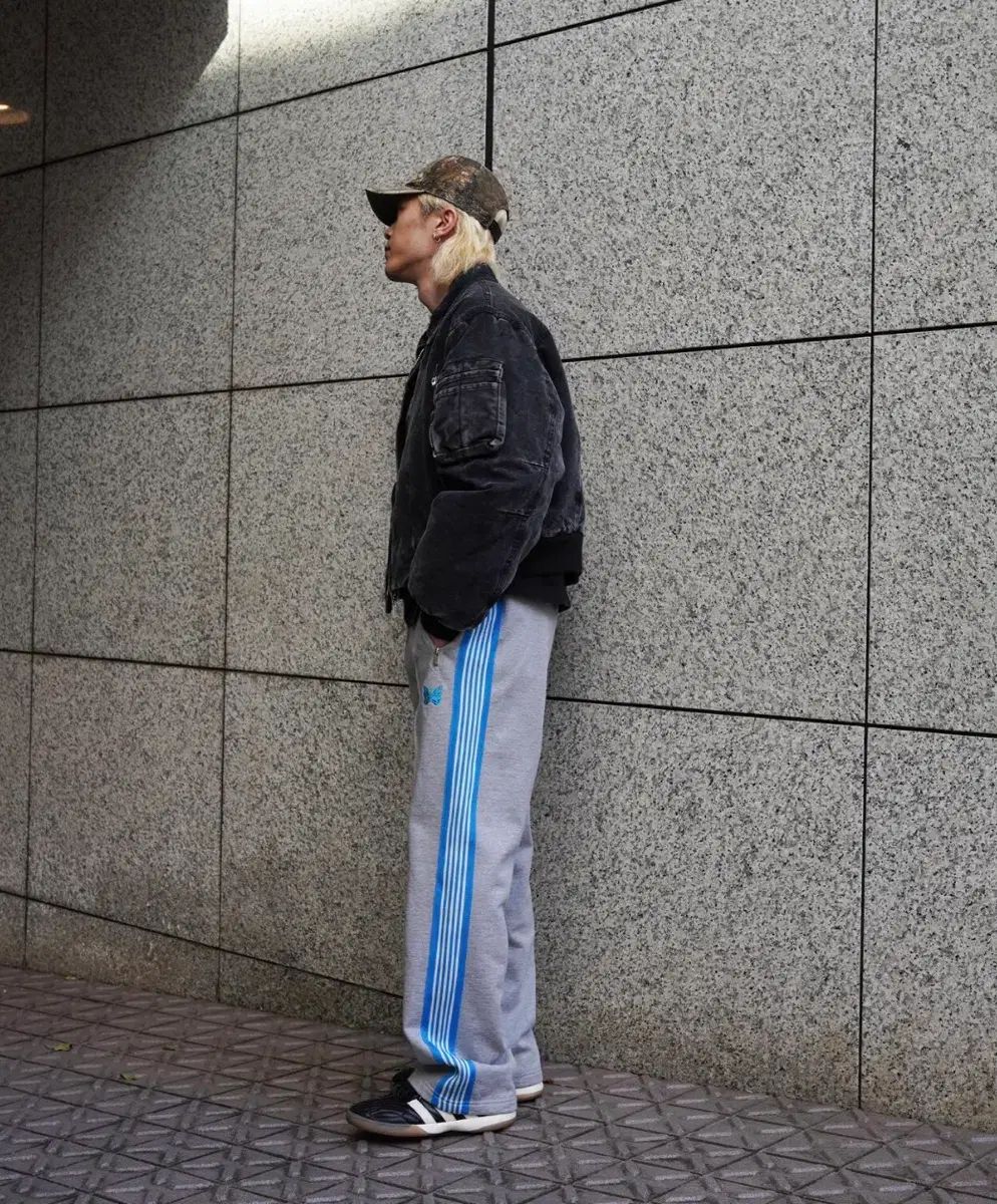 5回未満着用 NEEDLES × LHP トラック パンツ ブルー mサイズ 5回未満着用 NEEDLES × LHP トラック パンツ ブルー mサイズ