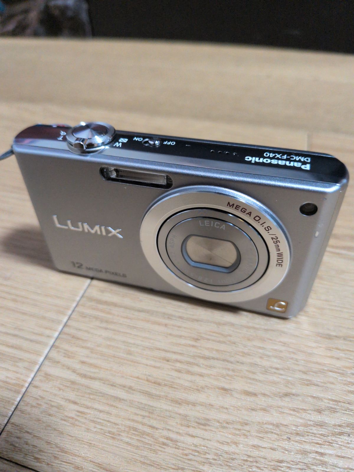 Panasonic LUMIX DMC-FX40 シルバー デジタルカメラ DMW-BCF10