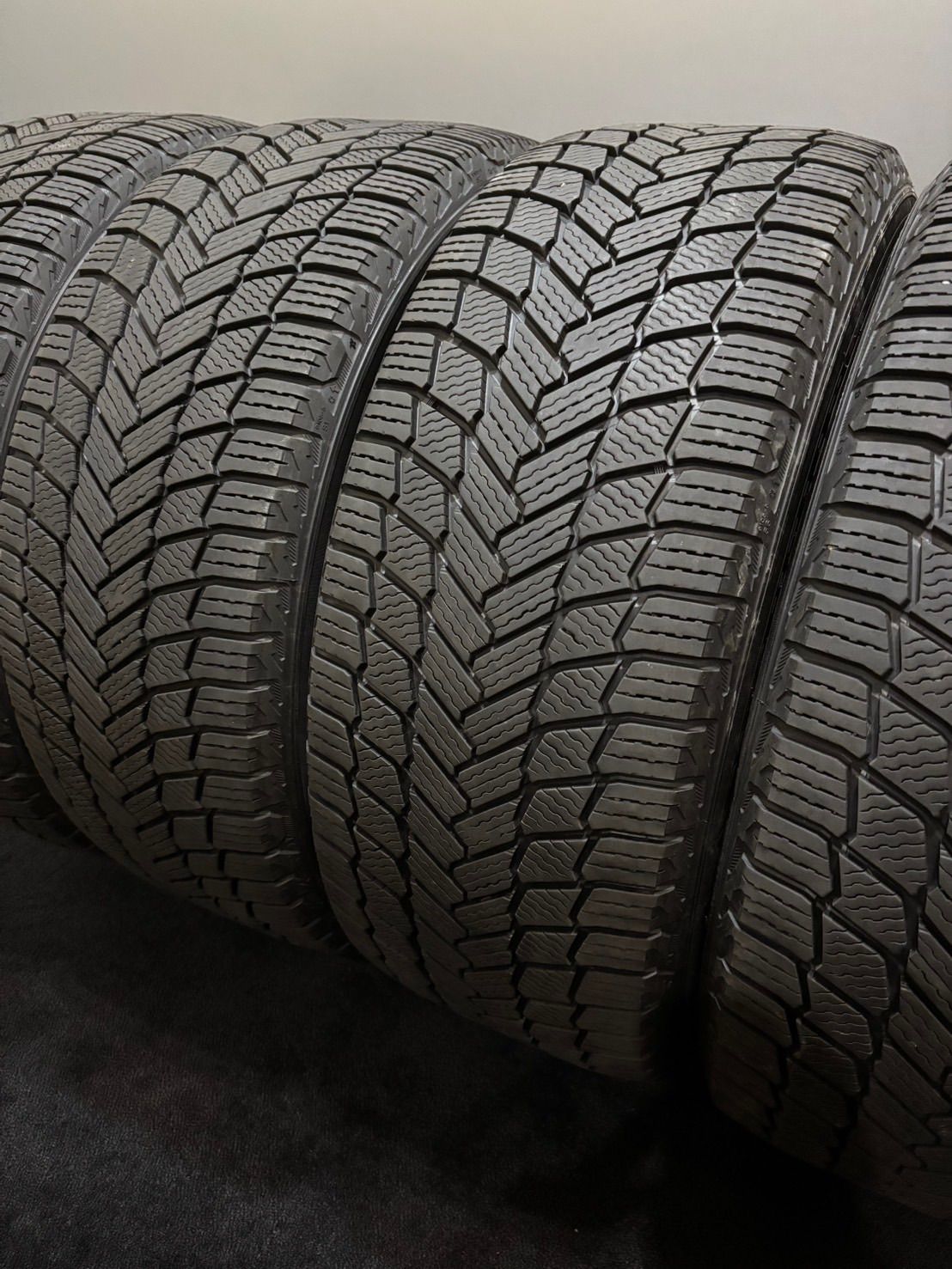 ★235/55R18 MICHELIN/X-ICE SNOW SUV 20年製 スタッドレス 4本 ハリアー RAV4 NX (南9-M136)
