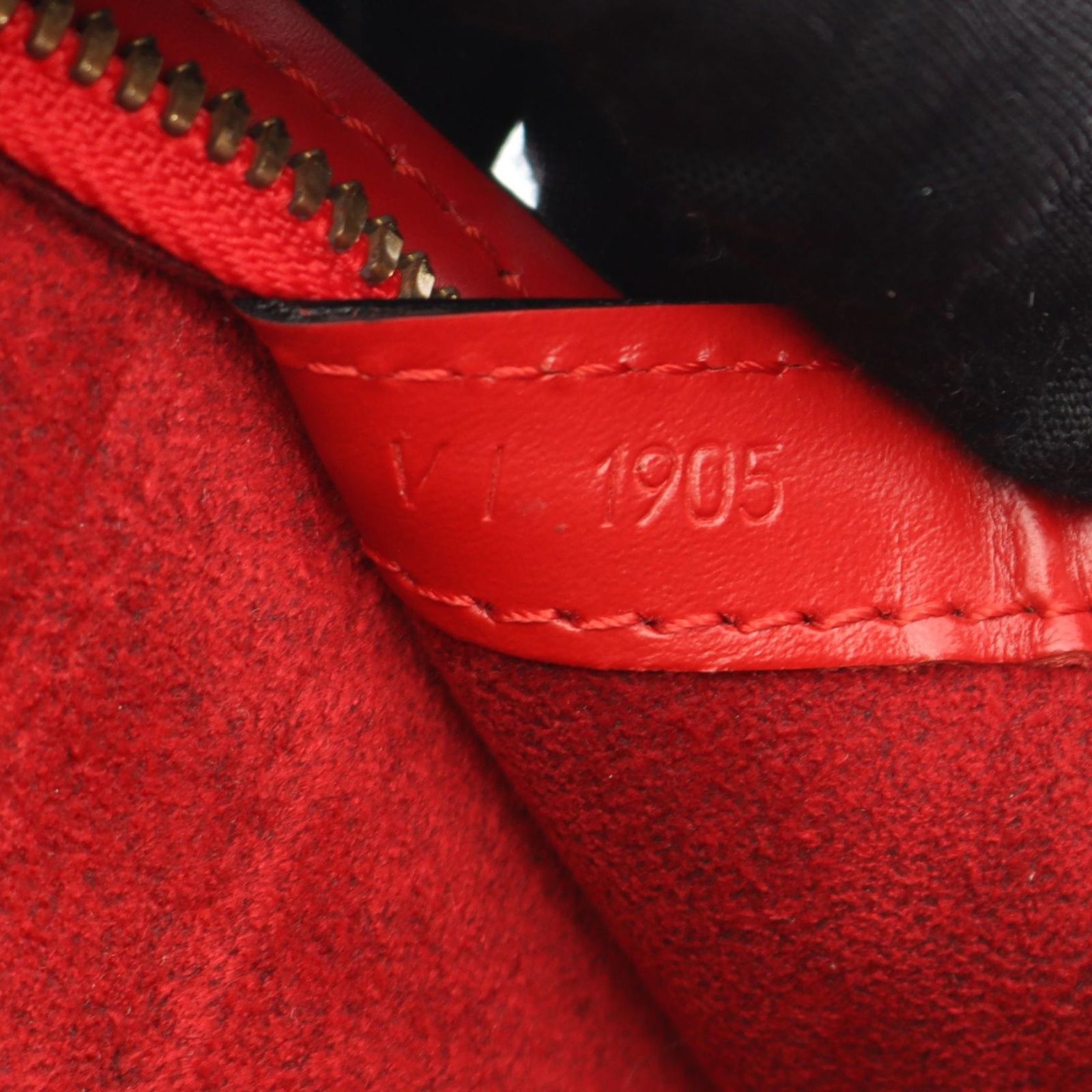 ルイヴィトン LOUIS VUITTON リュサック M52287 エピ 肩掛け ショルダーバッグ エピレザー カスティリアンレッド レッド LOUIS VUITTON（ルイ・ヴィトン） ルイ ヴィトン エピ リュサック
