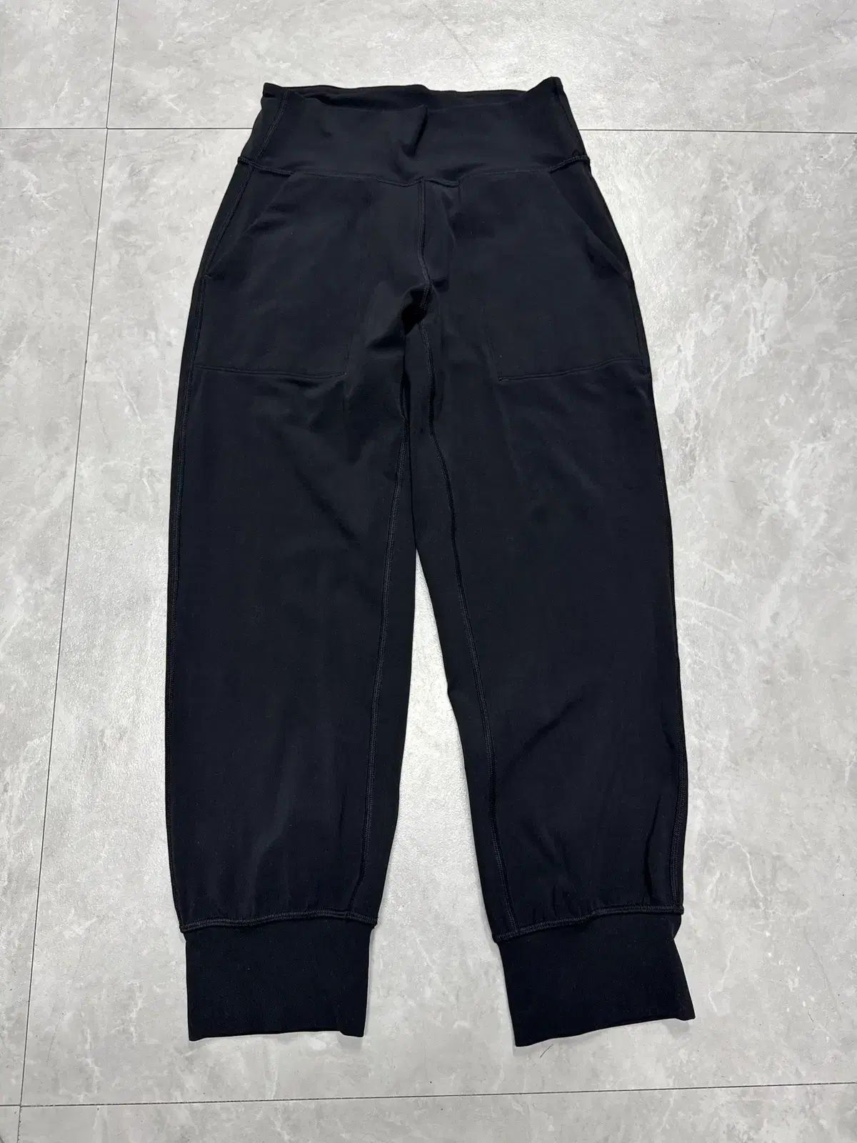 4 (25) ルルレモン lululemon