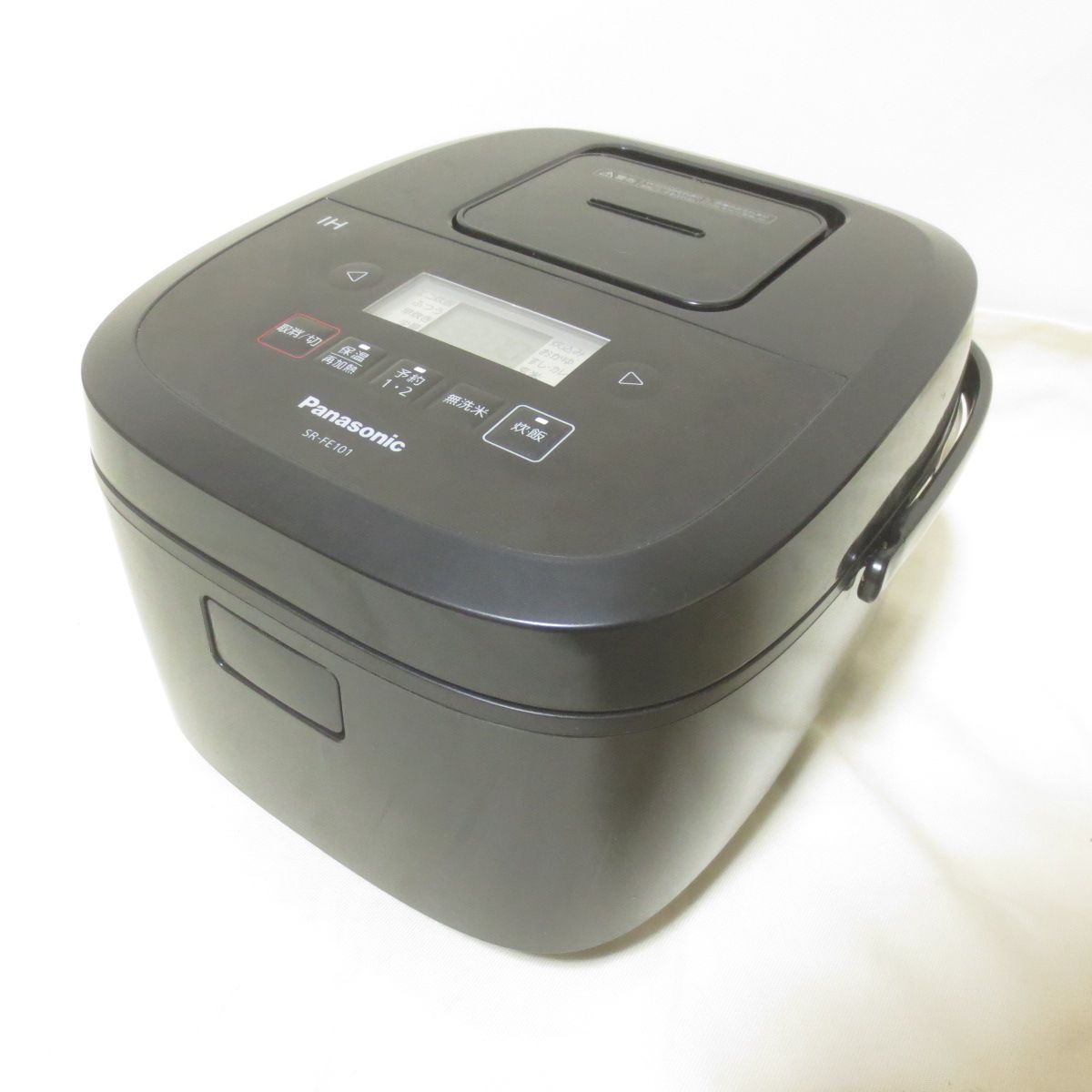 I246　Panasonic パナソニック　IHジャー炊飯器　5.5合炊き　SR-FE101　ブラック　2024年製