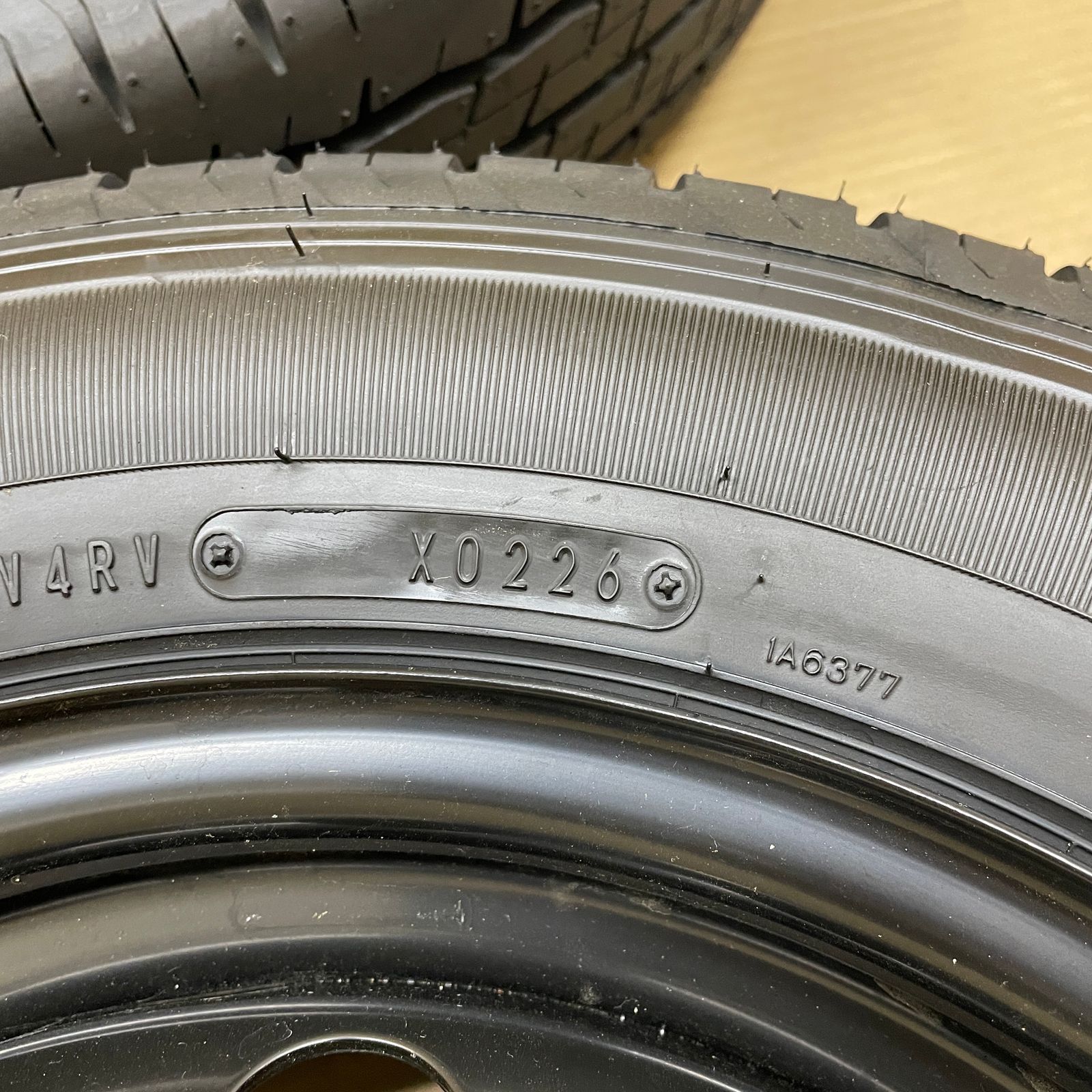 14×5J 4穴 トヨタ プロボックス 純正 DUNLOP SP 175 L 155/80R14