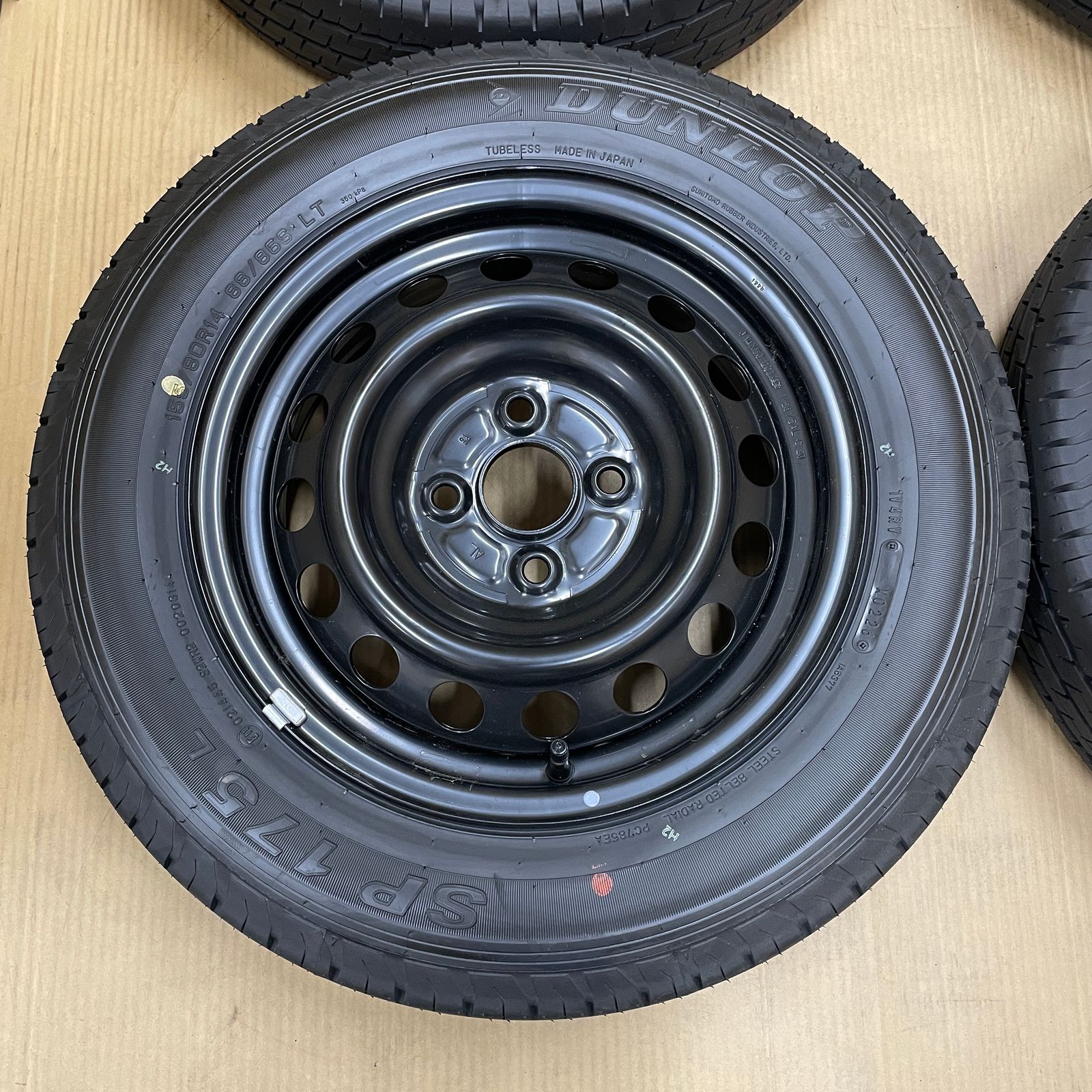14×5J 4穴 トヨタ プロボックス 純正 DUNLOP SP 175 L 155/80R14