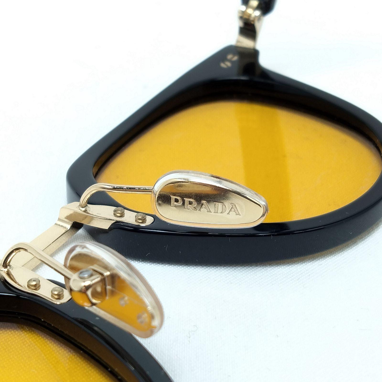 ✨️PRADA✨️プラダ サングラス イエローレンズ カラーサングラス