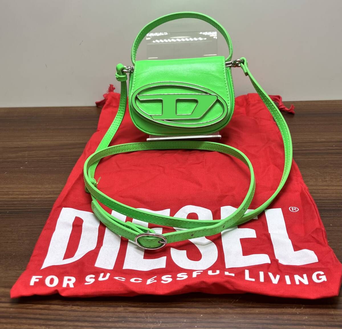 ★DIESEL ディーゼル ミニショルダーバッグ グリーン 保存袋あり