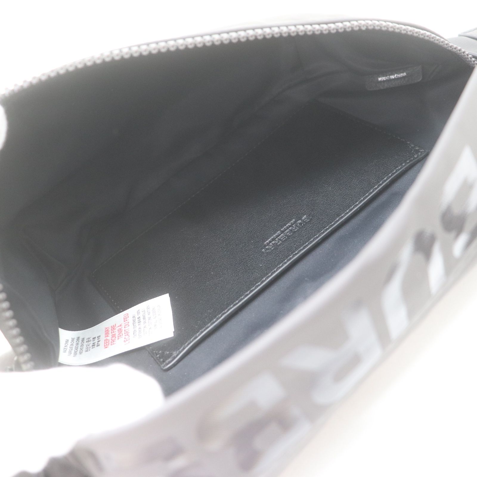ITE2R4O00IX4 美品 BURBERRY バーバリー ホースフェリー ナイロン ITE2R4O00IX4 美品 BURBERRY バーバリー ホースフェリー ナイロン