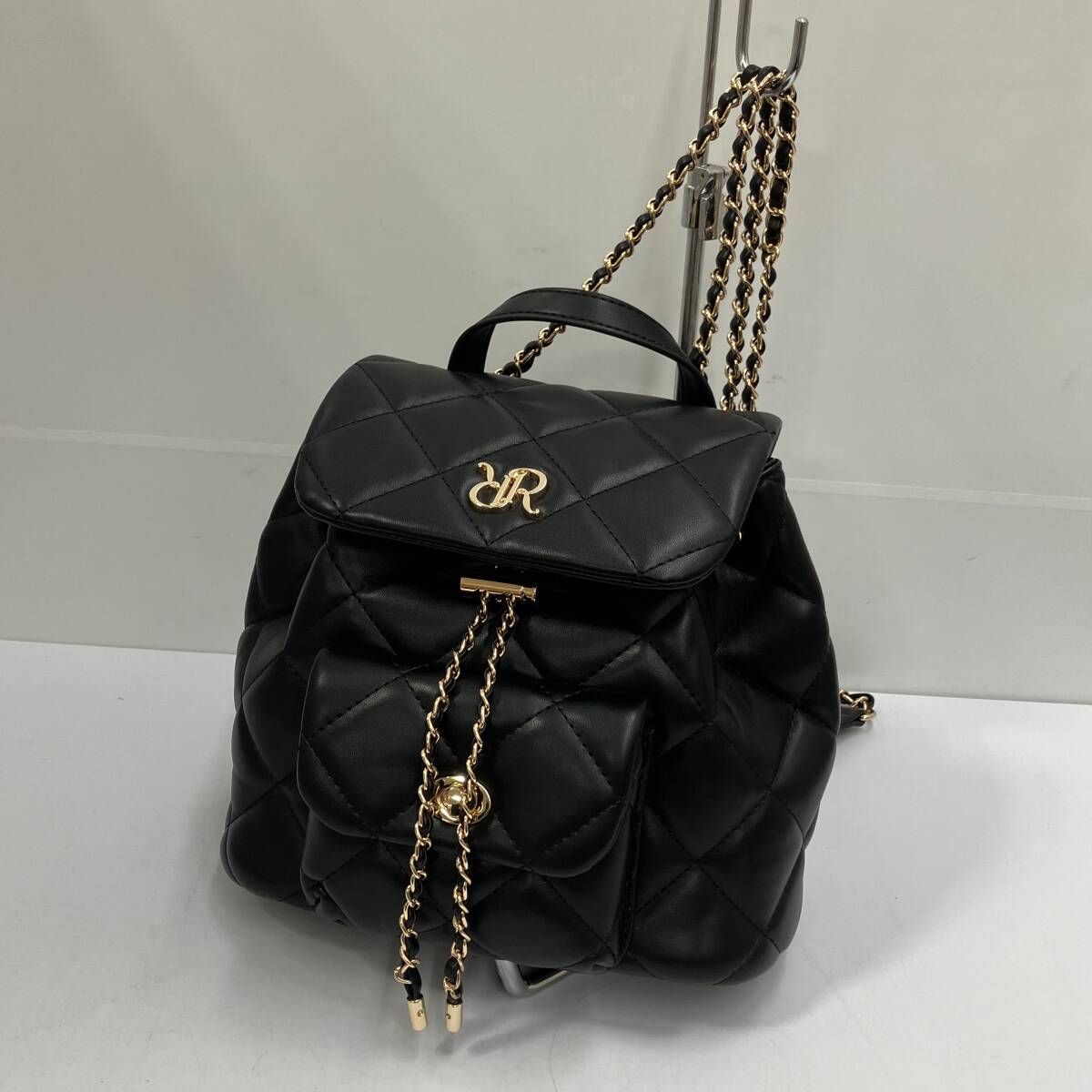 RANDA キルティング チェーン リュック ブラック FB36178U