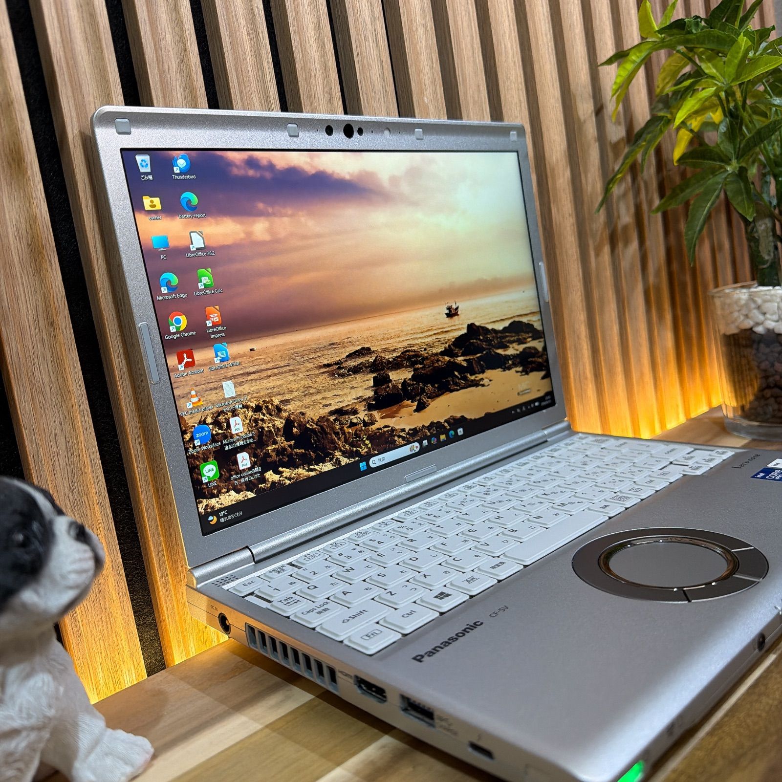 公式限定】Let's note SV1 i7/16GB/512GB LTE搭載 - メルカリ