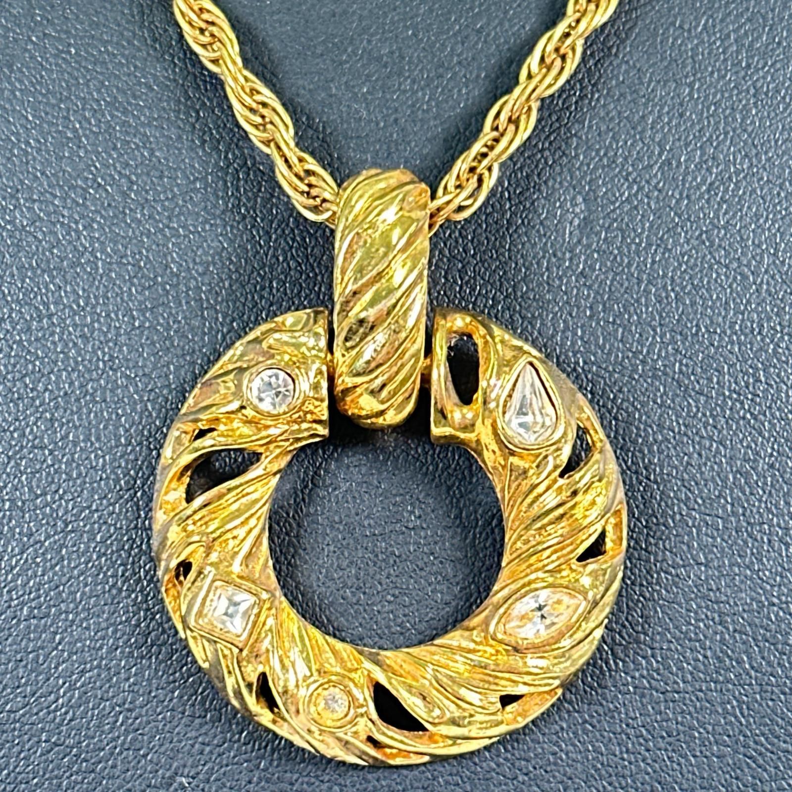YVES SAINT LAURENT イヴ・サンローラン ネックレス ツイストサークル ヴィンテージ アクセサリー ゴールド アイテム ファッション小物 小物 レディース