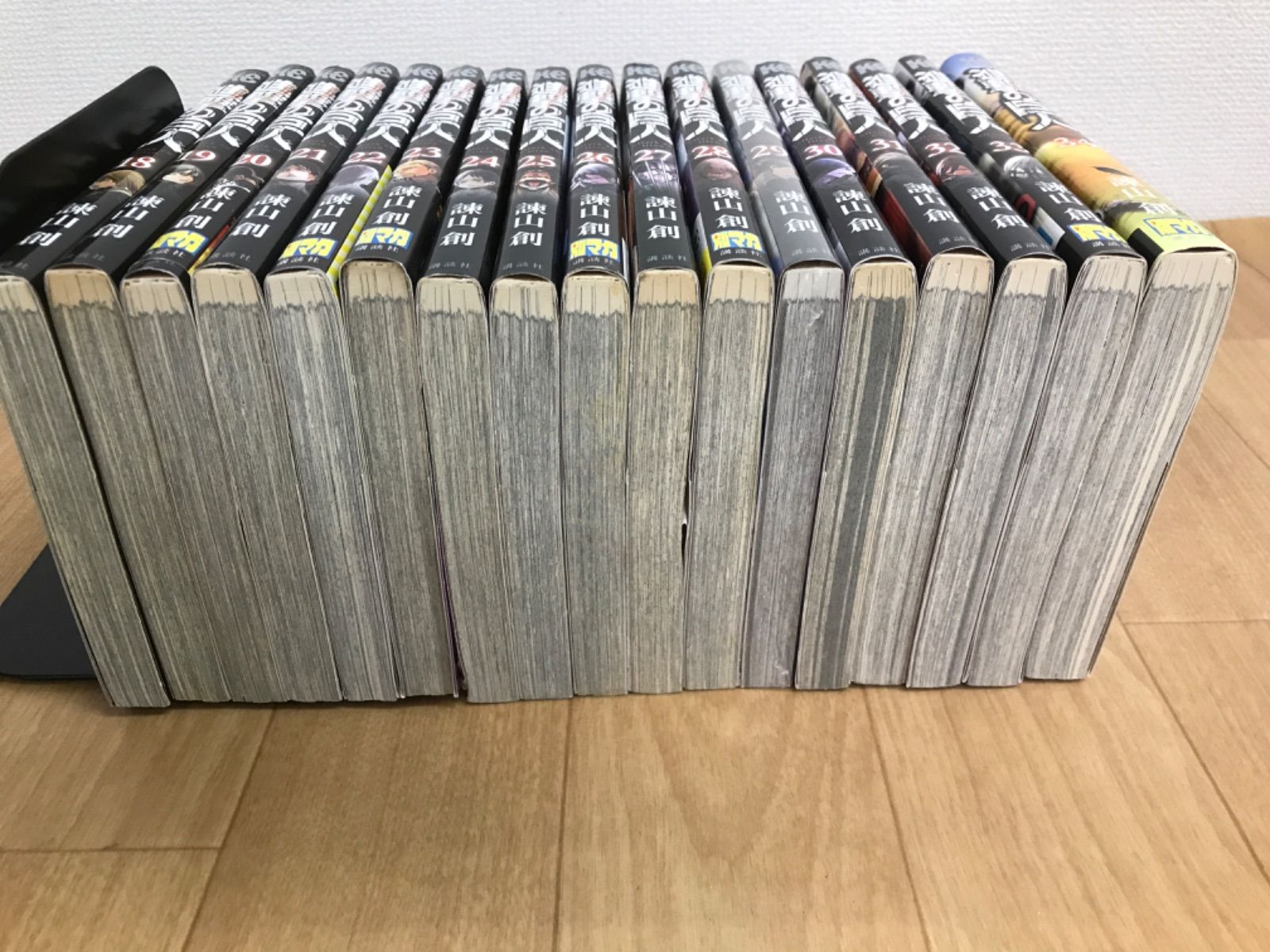 ☆⑤進撃の巨人 1巻～34巻 コミック全巻セット 《BV12G》 - メルカリ