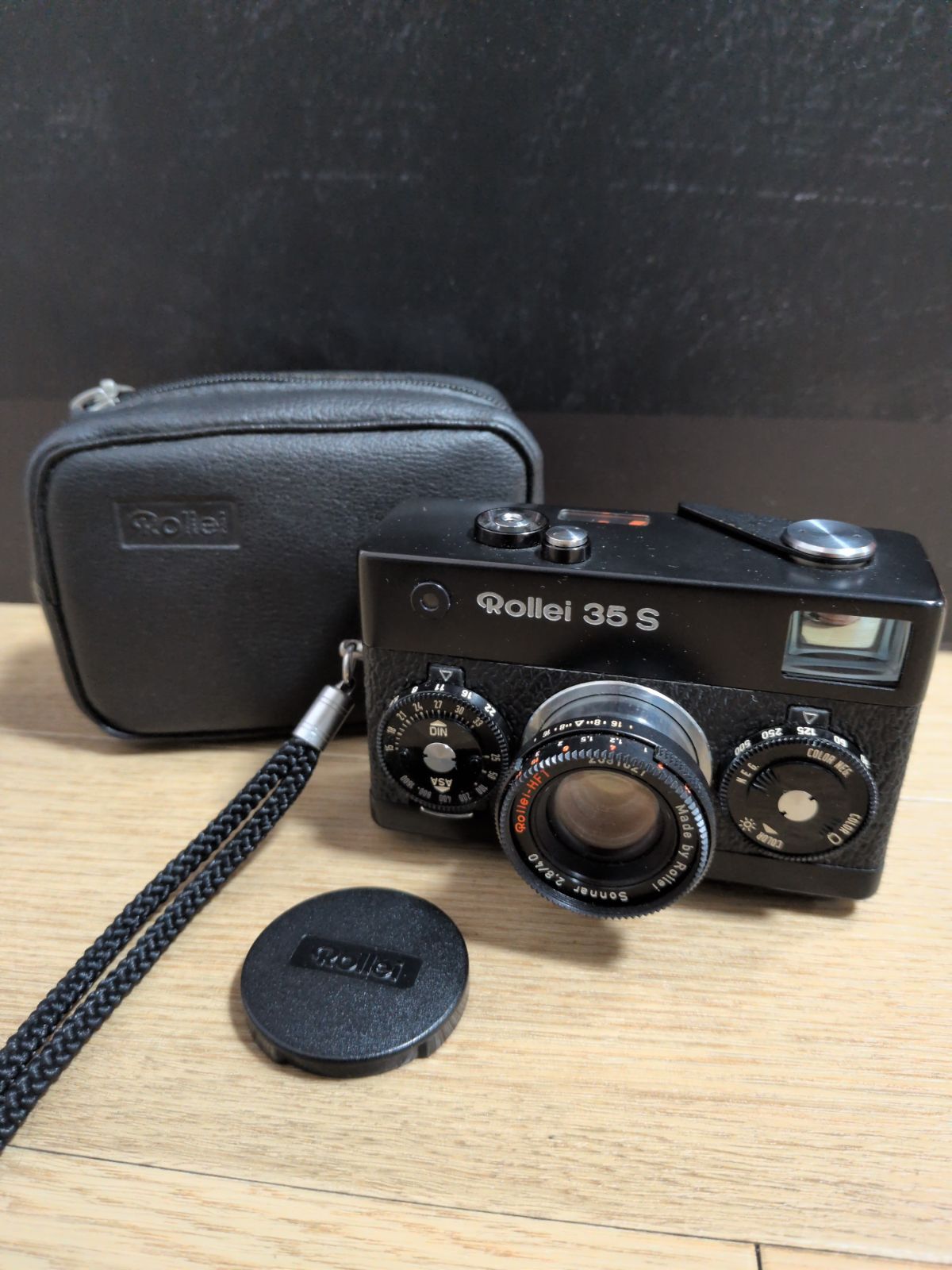 Rollei35S ブラック Sonnar 40mm F2.8 Rollei-HFT ケース・ストラップ 