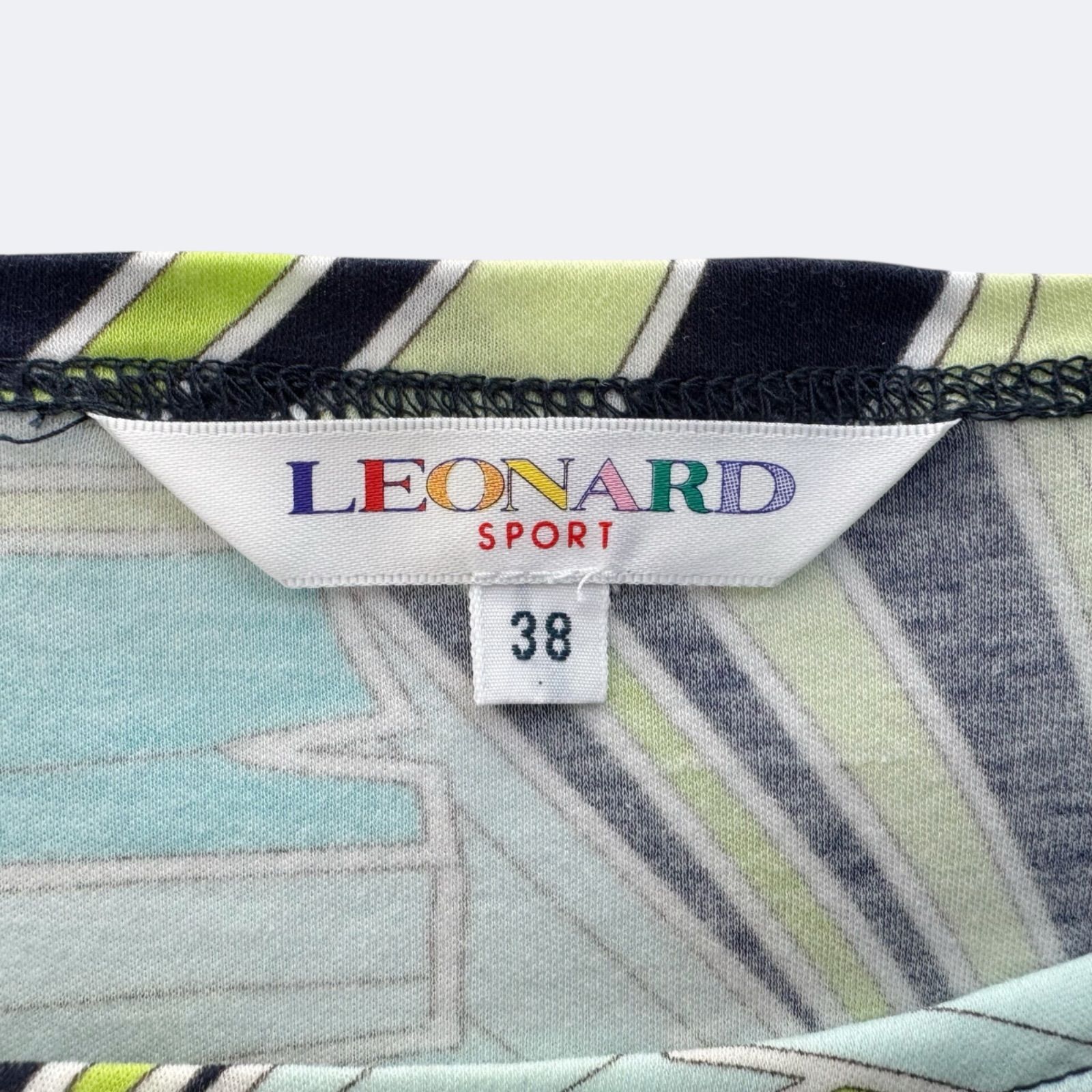 LEONARD SPORT(レオナールスポーツ) 半袖Tシャツ サイズ38 M レディース美品  - アイボリー×ライトブルー×マルチ クルーネック/花柄 LEONARD SPORT レオナールスポーツ 花柄 半袖カットソー Tシャツ