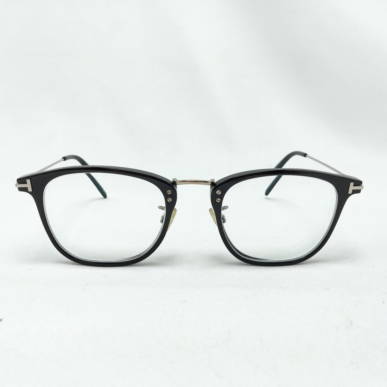 ✨️TOM FORD✨️トムフォード 黒渕メガネ 度入り TF5562-D