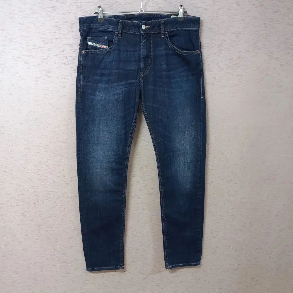 B5-12/DIESEL ネイビー ウォッシュ デニムズボン メンズ